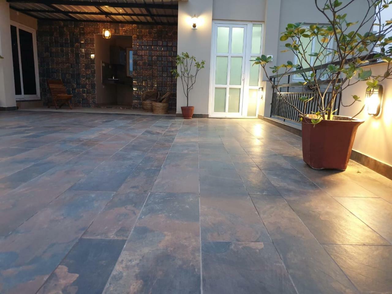 The Rooftop Cabana, A Homestay Bhubaneswar Buitenkant foto